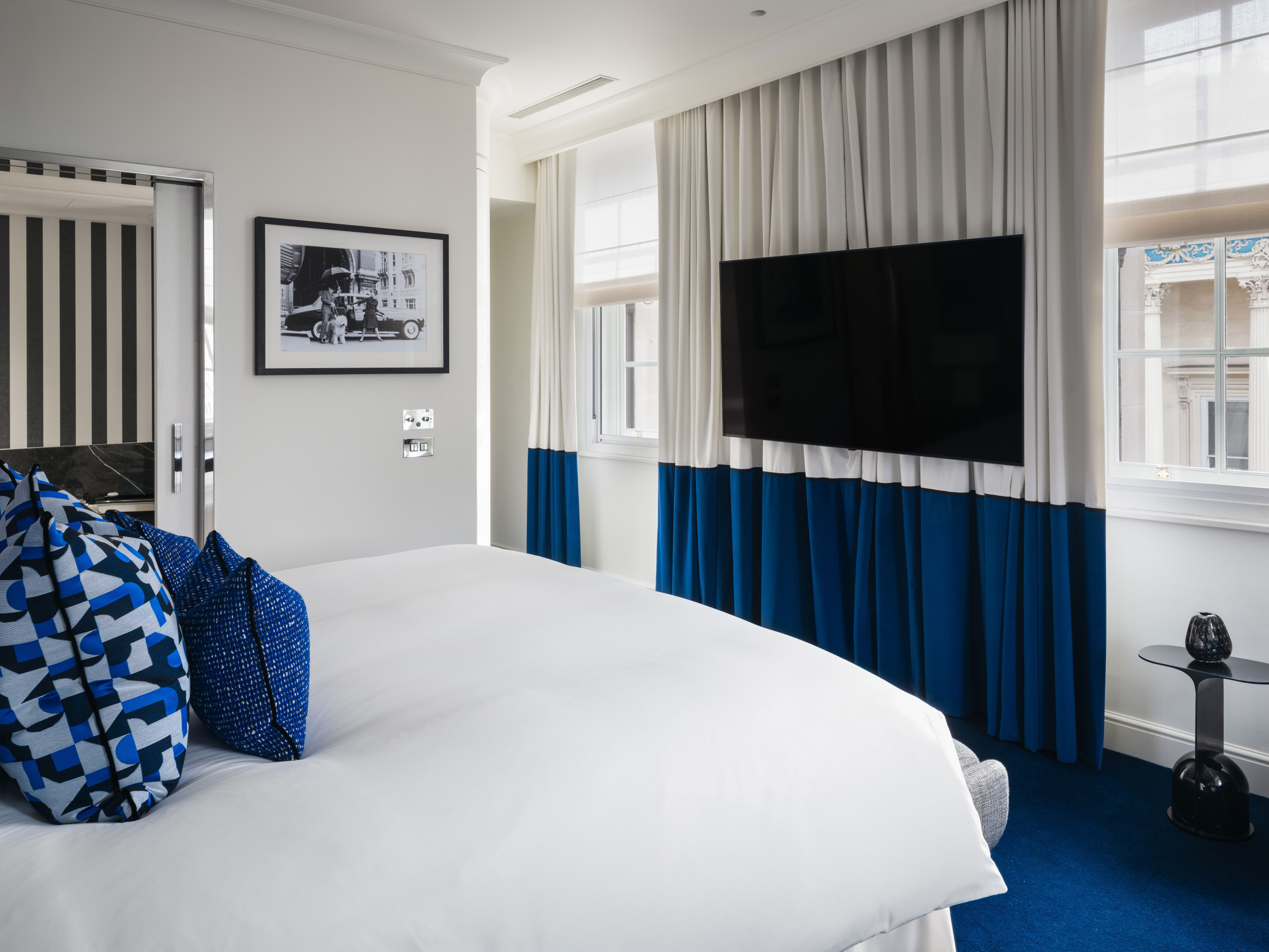 mwai SSJ suites blue sofitel luxury Grade II bed room