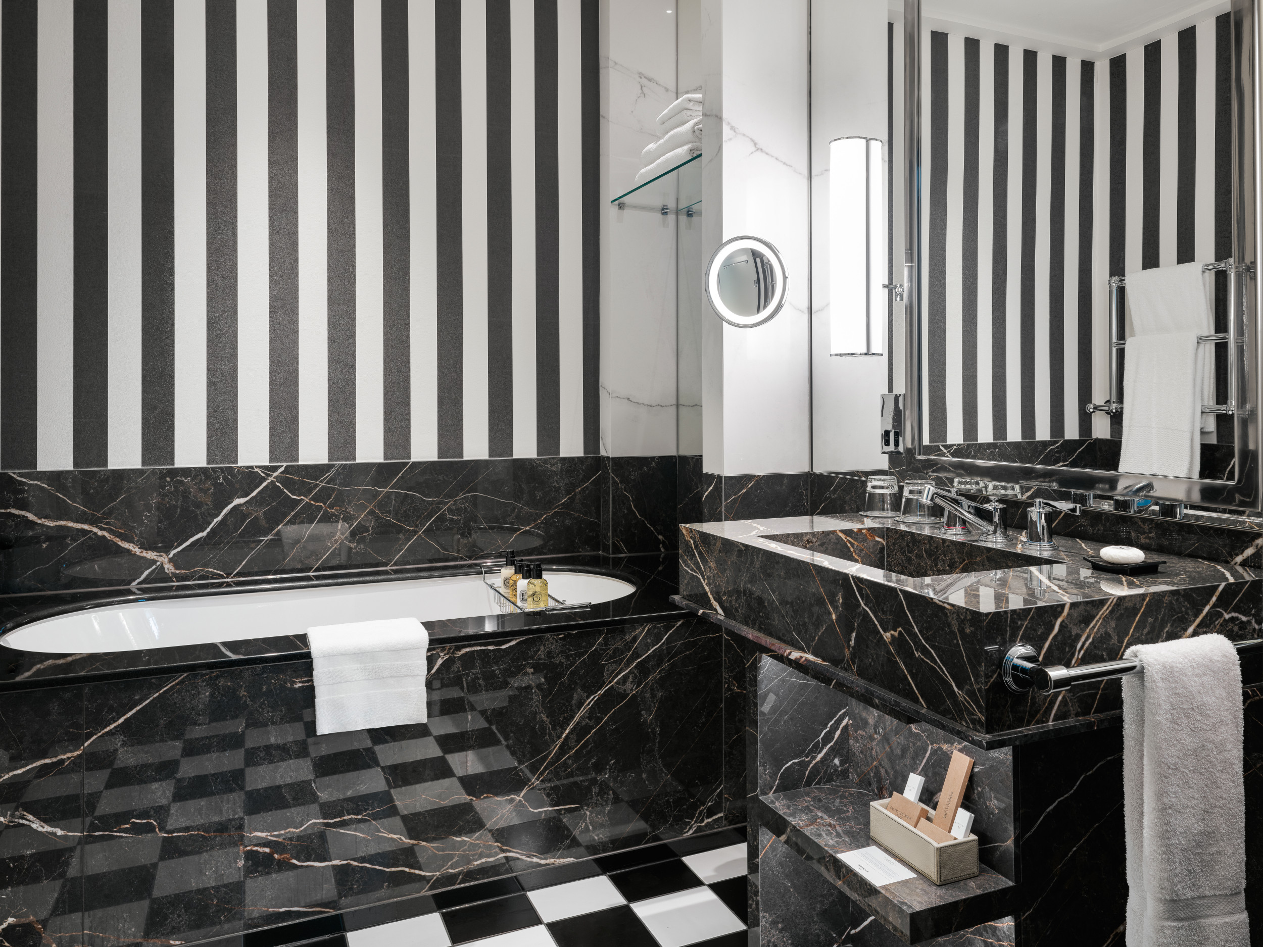 mwai SSJ suites sofitel luxury Grade II bathroom