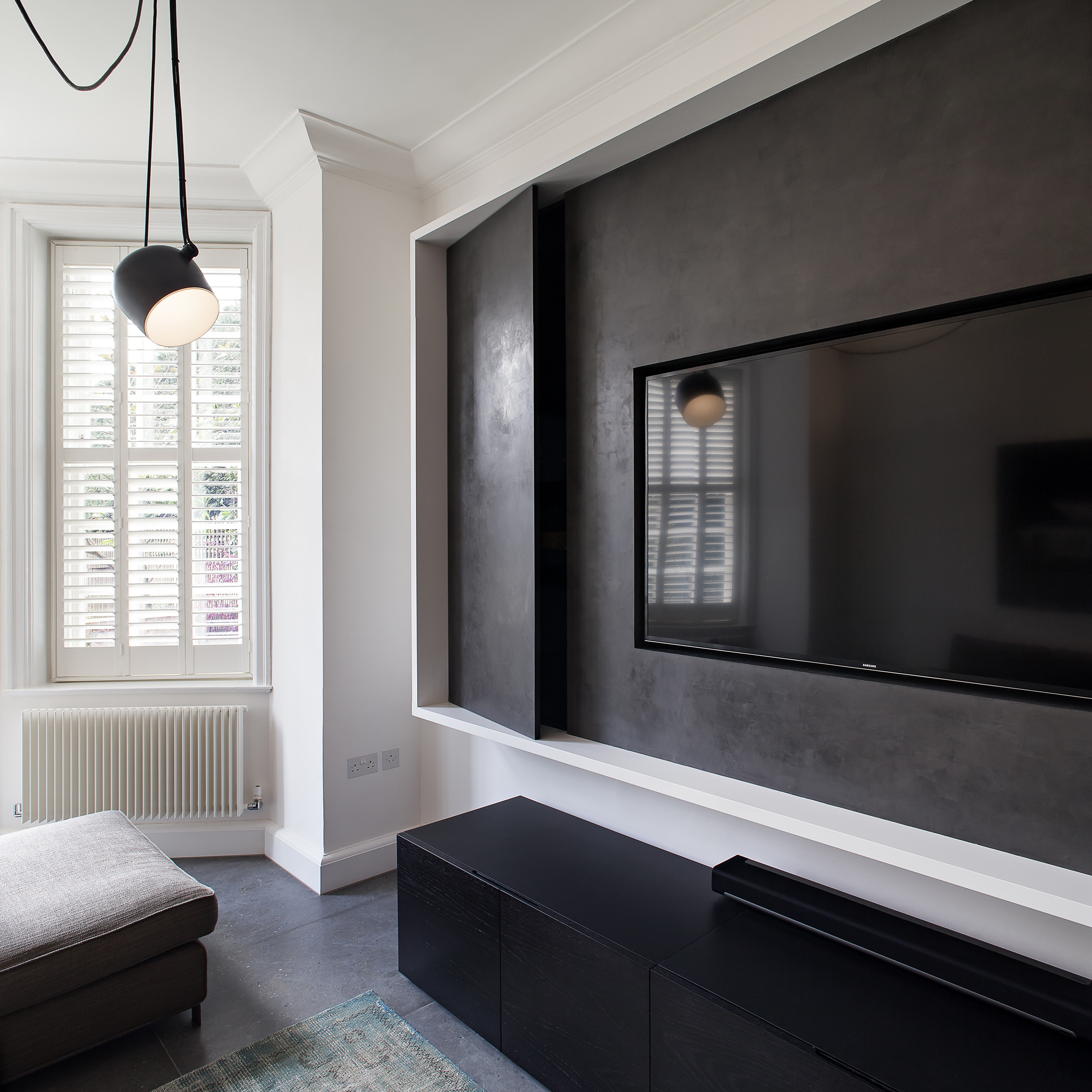 200516 MWAI black media living minimal listed