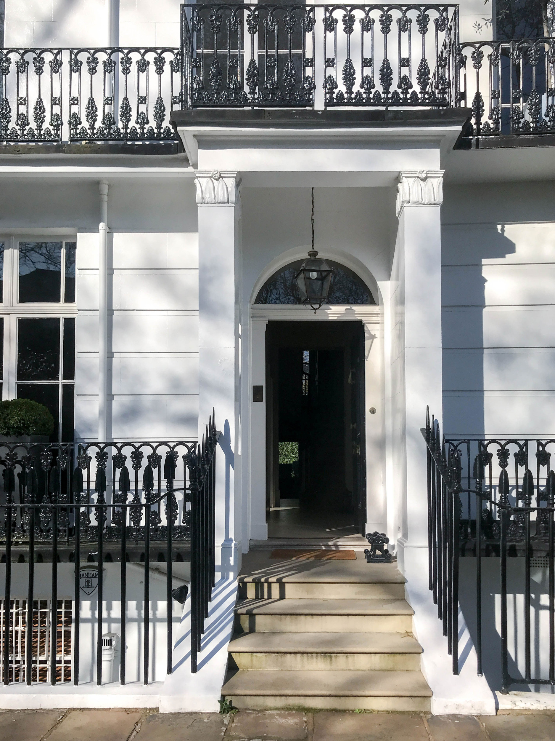 mwai south kensingon townhouse Listed Grade twostar white stucco