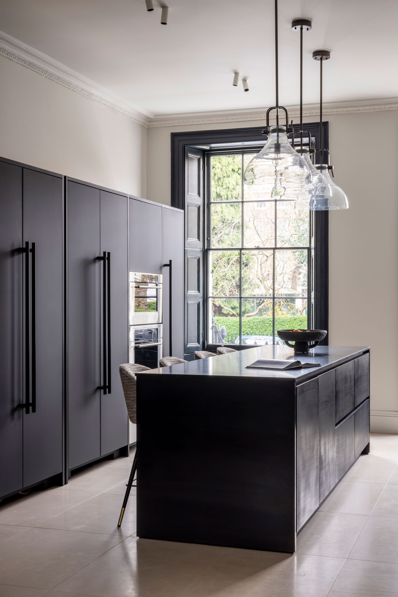 mwai georgian townhouse black bespoke kitchen 156